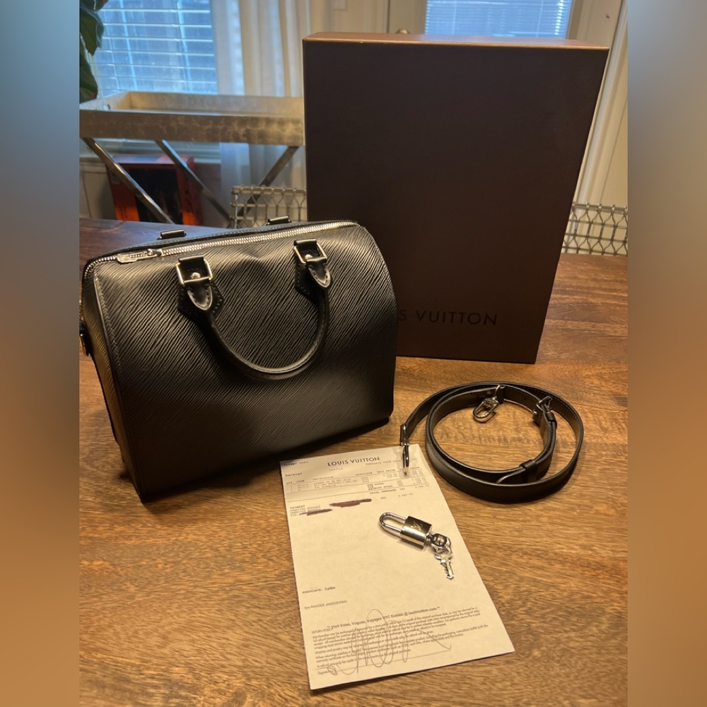 LOUIS VUITTON Epi Speedy Bandouliere 25